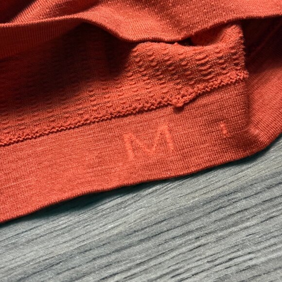 Lululemon Men's Metal Vent Tech Short-Sleeve Shirt - Dark Orange - Picture 6 of 8